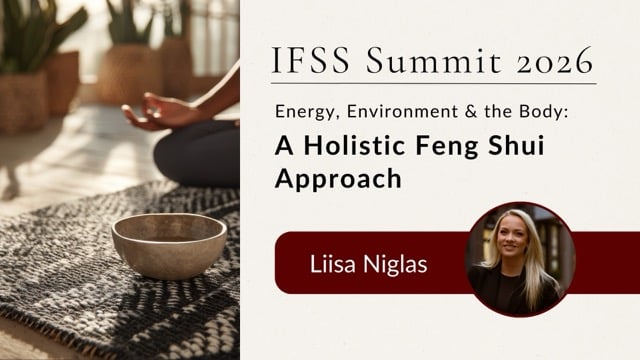 Liisa Niglas Summit Cover Medium